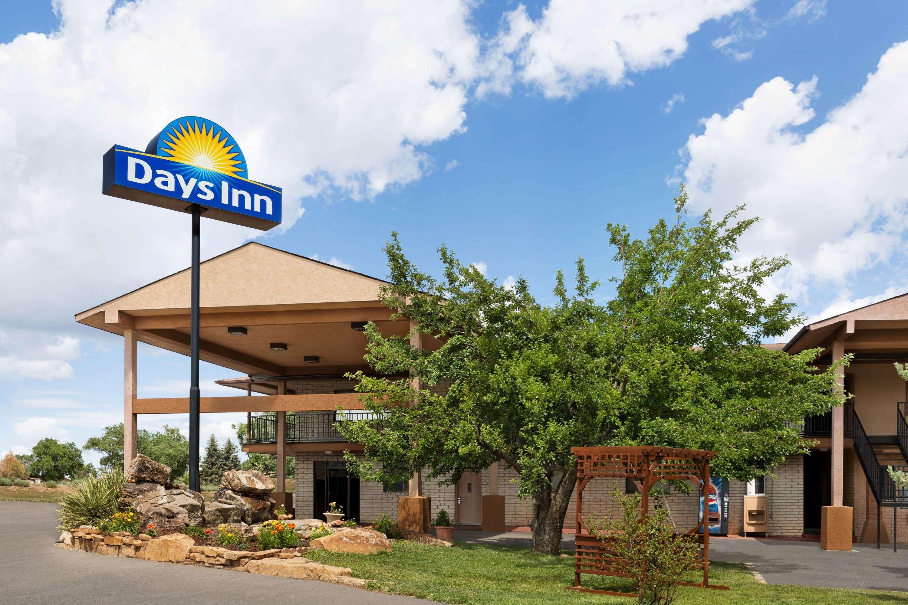 Days Inn By Wyndham Cortez Exterior foto